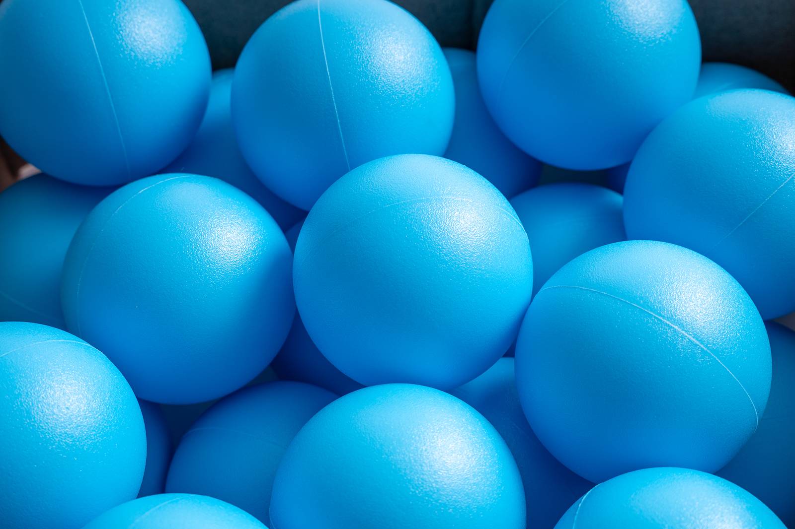 15 g commercial grade ball pit balls, sky matte color