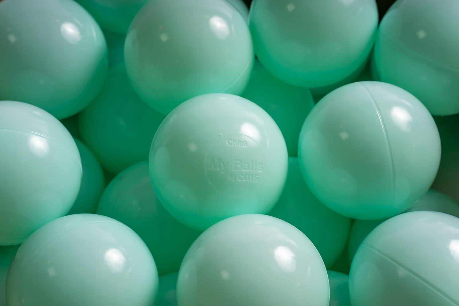 15 g commercial grade ball pit balls, bubble green color
