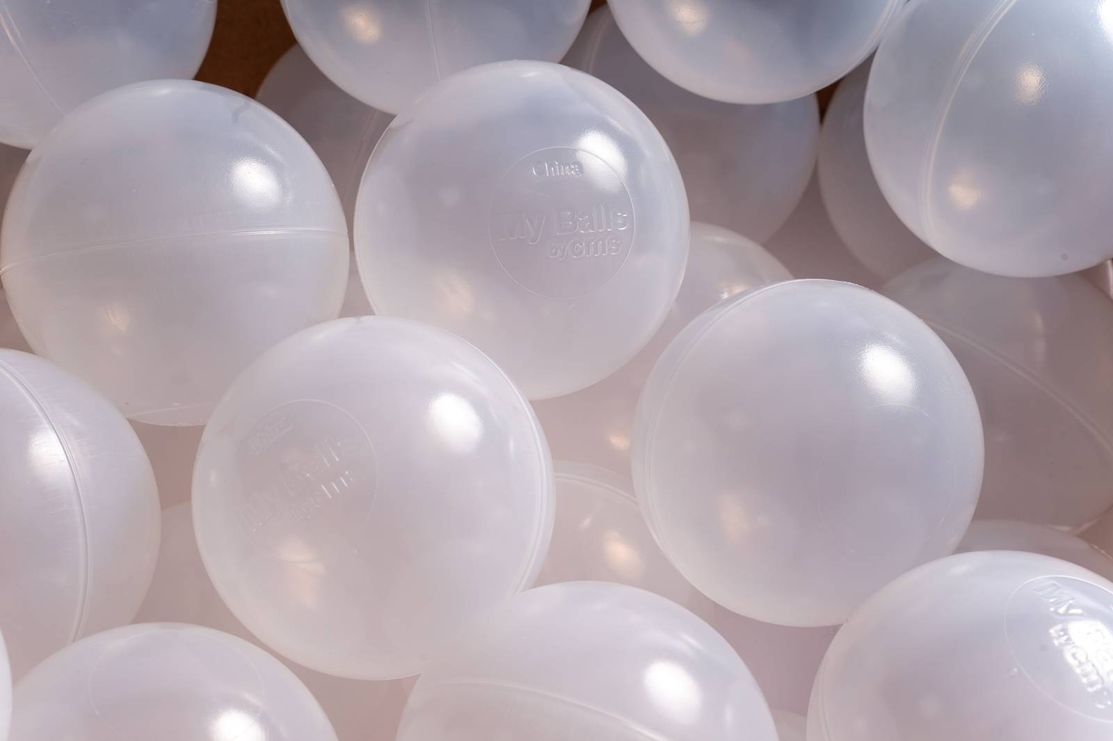 15 g commercial grade ball pit balls, clear color