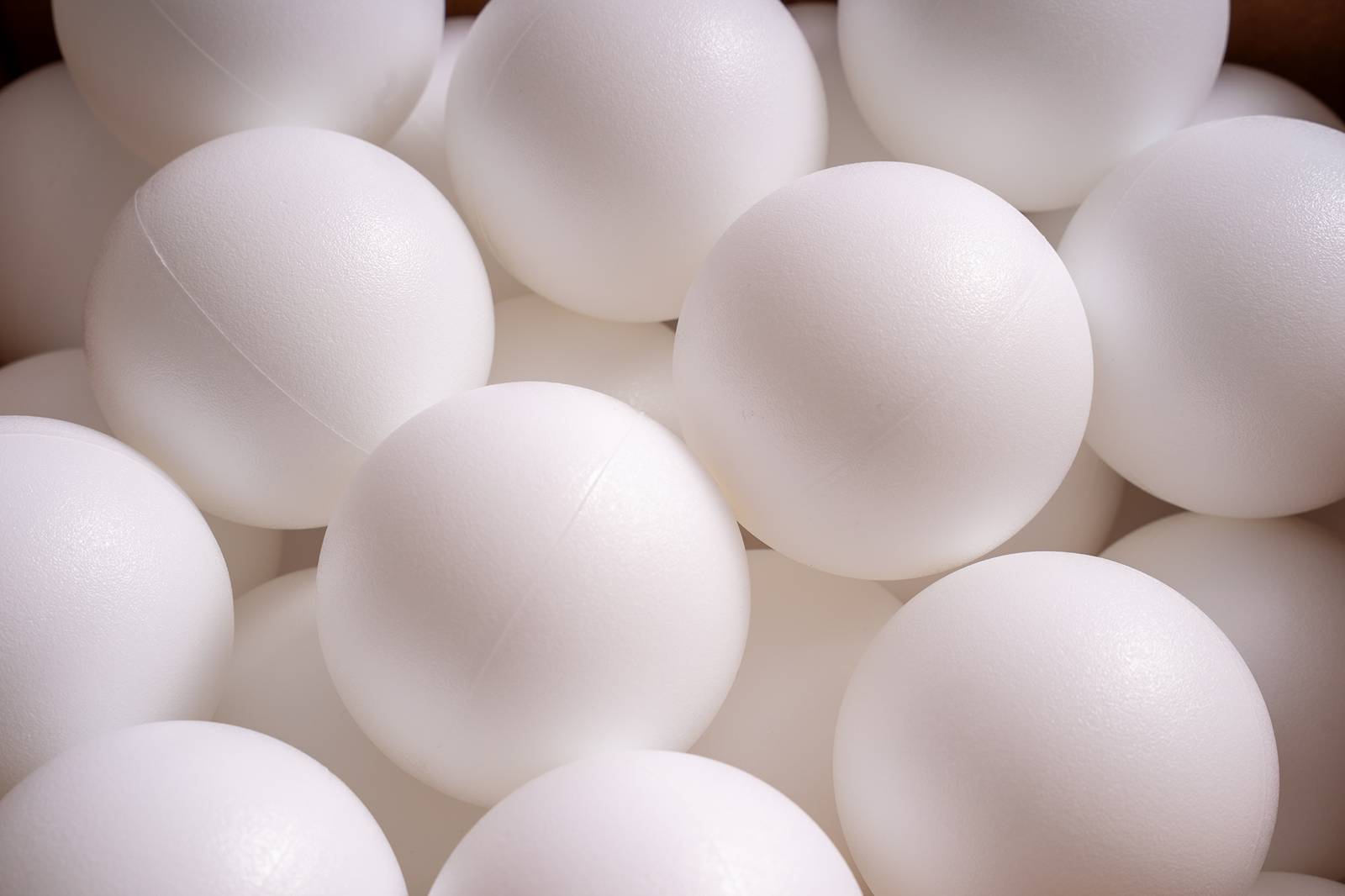 15 g commercial grade ball pit balls, white matte color